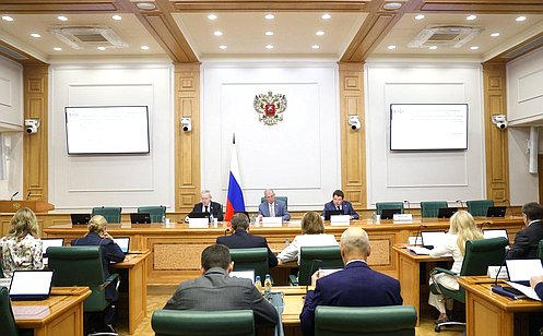 http://council.gov.ru/media/photos/large/bC5PuXyUSfyx4MipDRsrc11Ifksdxlka.jpg