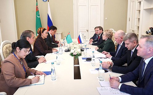 http://council.gov.ru/media/photos/large/h8VQAeABxEIMGN7DnrOKkWzKiRpqcotj.jpg