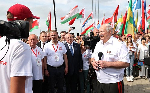 С участниками молодежной патриотической акции «Поезд Памяти» встретился Президент Республики Беларусь А. Лукашенко