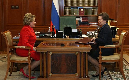 Председатель СФ В. Матвиенко встретилась с губернатором Ханты-Мансийского автономного округа – Югры Н. Комаровой