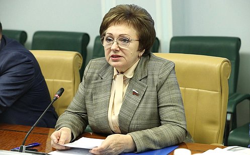 Е. Бибикова провела «круглый стол» о развитии стационарозамещающих технологий соцобслуживания граждан в субъектах РФ