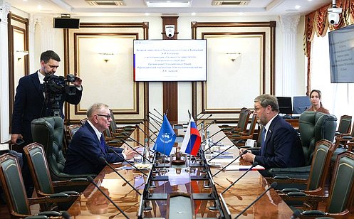 http://council.gov.ru/media/photos/large/rRAtC5r3lQUFTseDKgqnRuW8xomBLTCT.jpg
