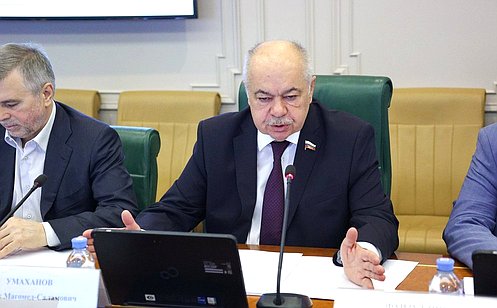http://council.gov.ru/media/photos/large/s6dH3TrPw6SoghIsn9QZp4w1YrBTzO46.jpg