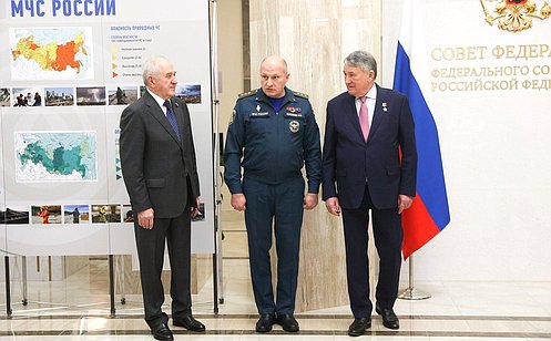 Ю. Воробьев: Сенаторы высоко ценят работу, которую выполняет МЧС России