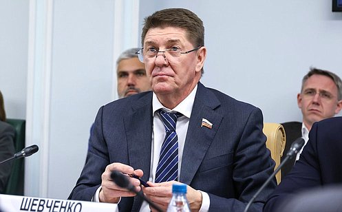 http://council.gov.ru/media/photos/large/wlgZ0TWaGMgDsU08AAsphA3dFAEsBHvM.jpg