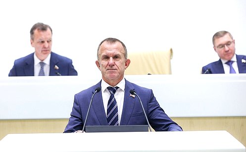 http://council.gov.ru/media/photos/large/wz8IHmNuvNPiLxGAFDGAsysroAeAIpUI.jpg