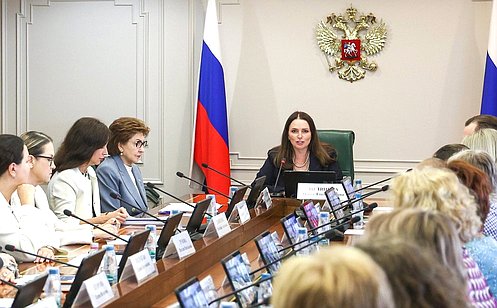 http://council.gov.ru/media/photos/large/wzAYntsszi7yQD23e8I0hhPrJtAIYeFO.jpg