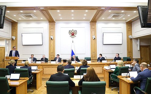 http://council.gov.ru/media/photos/large/x5mqn5dcOAg7YgEih3oYH5YCtkwdZwhC.jpg