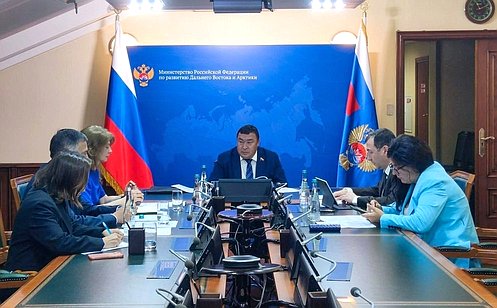 http://council.gov.ru/media/photos/large/zpWZUOE37oh3ZXzSzA3oMltbN6woGbAA.JPG