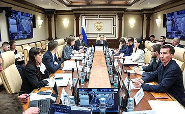 Круглый стол Комитета Совета Федерации по конституционному законодательству и государственному строительству