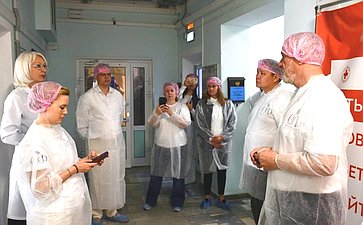 Сенаторы посетили Ивановскую областную станцию переливания крови