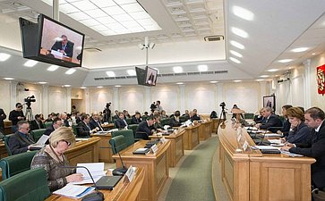 «Круглый стол» на тему «Российский электросетевой комплекс: стратегия развития и ее законодательное обеспечение»