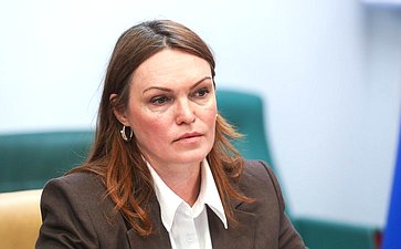 Совещание Комитета Совета Федерации по экономической политике «Импортонезависимость в сфере информационных технологий: лучшие практики разработки и использования российского программного обеспечения»