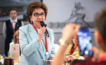 Галина Карелова