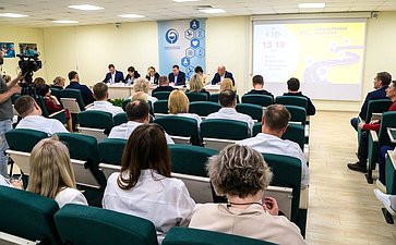 В Калужской области сенаторы РФ посетили ГБУЗ КО «Калужская областная клиническая больница»