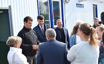 Эдуард Исаков встретился в Ханты-Мансийске с общественниками из Ярославля