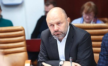 Совещание Комитета Совета Федерации по федеративному устройству, региональной политике, местному самоуправлению и делам Севера совместно с Министерством РФ по развитию Дальнего Востока и Арктики