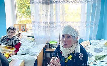 Игорь Кастюкевич привез обогреватели и увлажнители воздуха в Новокиевский детский дом и Гериатрический пансионат Чаплынки