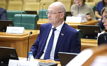 Владимир Киселев