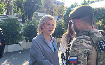 Инна Святенко посетила столичный пункт отбора на военную службу по контракту