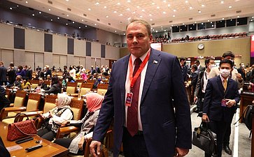 Делегация российского парламента находится с визитом в Республике Индонезия