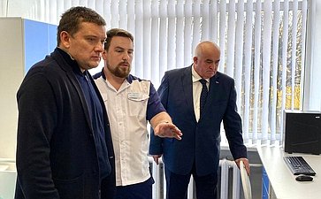 Заместитель Председателя Совета Федерации Николай Журавлев в ходе рабочей поездки в регион посетил Костромскую окружную больницу № 1