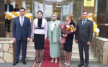 Мухарбек Барахоев в ходе поездки в регион принял участие в открытии новой школы в г. Назрани