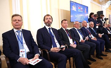 Встреча Председателя СФ Валентины Матвиенко и Председателя Совета Республики Национального собрания Республики Беларусь Натальи Кочановой с руководителями органов государственной власти субъектов Российской Федерации и регионов Республики Беларусь