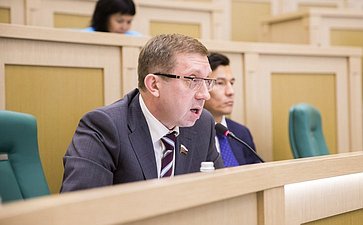 Алексей Майоров на 358 заседании Совета Федерации