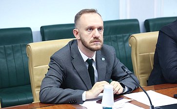 Совещание «Привлечение инвестиций и реализация мероприятий по строительству и экономическому развитию туристических кластеров в зоне Азово-Черноморского бассейна»