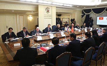 Валентина Матвиенко провела встречу с Генеральным секретарем Центрального комитета Коммунистической партии Вьетнама То Ламом
