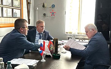 Сергей Мартынов оценил производственные мощности по выпуску оборудования для обнаружения взрывоопасных предметов