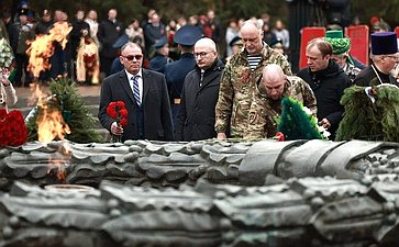 Олег Цепкин принял участие в прошедших в Челябинске торжественных мероприятиях, посвящённых 79-летию Победы