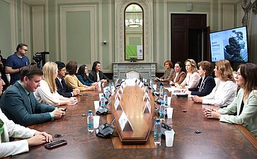 Церемония награждения победителей Первого Международного конкурса женских экологических проектов Совета ЕЖФ «Зеленое будущее» в странах БРИКС
