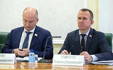 О. Цепкин и В. Кравченко