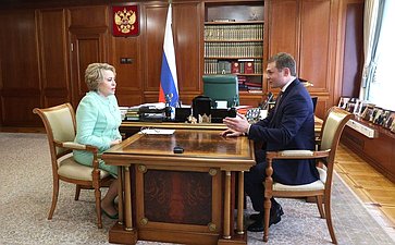 Встреча Председателя Совета Федерации Валентины Матвиенко с главой Республики Хакасия Валентином Коноваловым