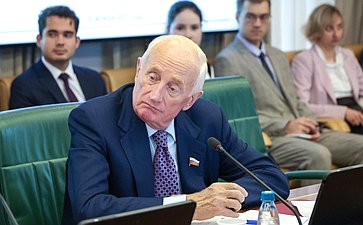 Виктор Кресс