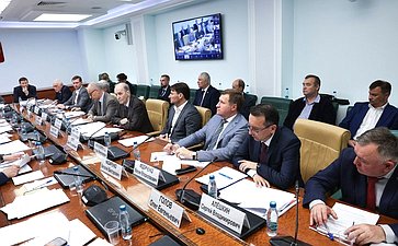 Совещание Комитета СФ по федеративному устройству, региональной политике, МСУ и делам Севера «Совершенствование системы саморегулирования в строительной отрасли»