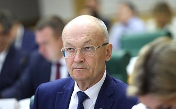 Владимир Киселев