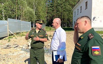 Олег Цепкин провел рабочую встречу с командованием одной из войсковых частей в городе Трехгорный-1