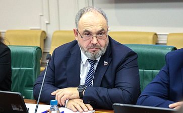 Совещание Комитета СФ по федеративному устройству, региональной политике, МСУ и делам Севера совместно с Советом по вопросам развития Дальнего Востока, Арктики и Антарктики при СФ и Комитетом Совета Федерации по экономической политике