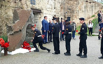 Сергей Колбин принял участие в торжественной линейке, которая состоялась на территории Музейного историко-мемориального комплекса героическим защитникам Севастополя «35-я Береговая Батарея»