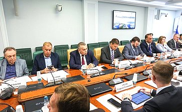 Круглый стол Комитета Совета Федерации по социальной политике совместно с Комитетом Совета Федерации по экономической политике «Создание в России федеральных круглогодичных курортов: реализация федерального проекта «Пять морей и озеро Байкал»»
