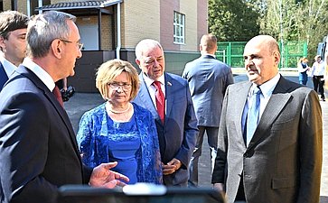 В селе Лопатино Тарусского района состоялось открытие новой средней общеобразовательной школы