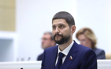 Александр Волошин