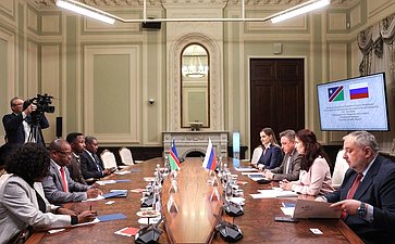 Вячеслав Тимченко провел встречу с Председателем Национального совета Республики Намибии Лукасом Синимбо Мухой