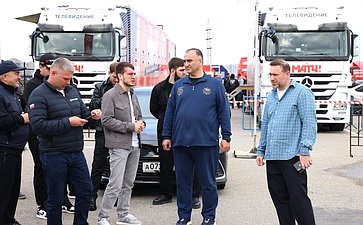 Мохмад Ахмадов принял участие в открытии первого этапа Чемпионата России по шоссейно-кольцевым гонкам в Грозном