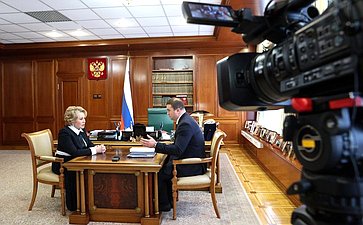 Встреча Председателя Совета Федерации Валентины Матвиенко с губернатором Омской области Виталием Хоценко