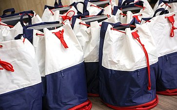 В Совете Федерации состоялось торжественное мероприятие с вручением подарков будущим первоклассникам