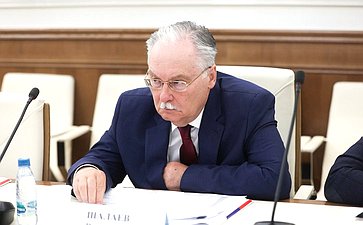 Совещание Комитета Совета Федерации по аграрно-продовольственной политике и природопользованию «О развитии инфраструктуры Ставропольского государственного аграрного университета»